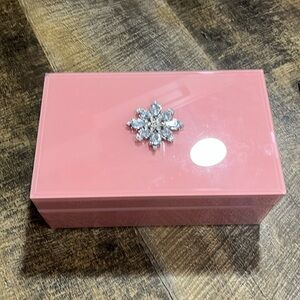 💞pink and diamond jewlery box💞